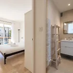 2-br With Terrace Near Centre