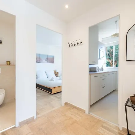 2-br With Terrace Near Centre Apartment